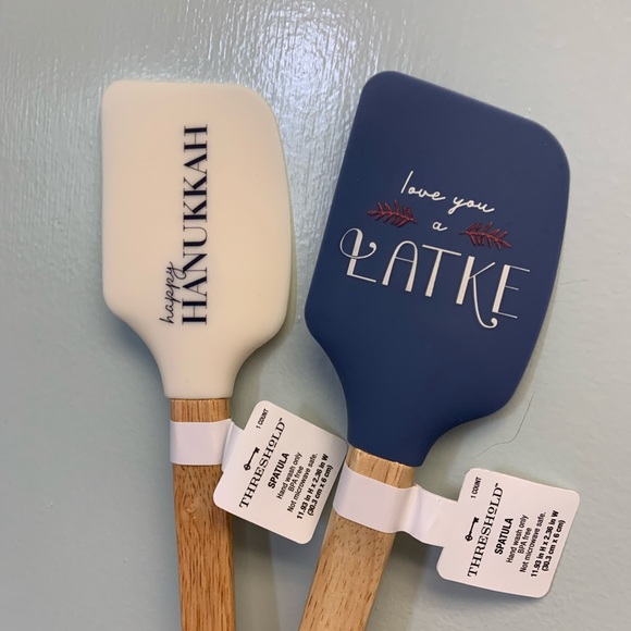 Hanukkah Love Latke Kitchen Towel Set Wooden Silicone Spatulas Target Threshold - Picture 4 of 4